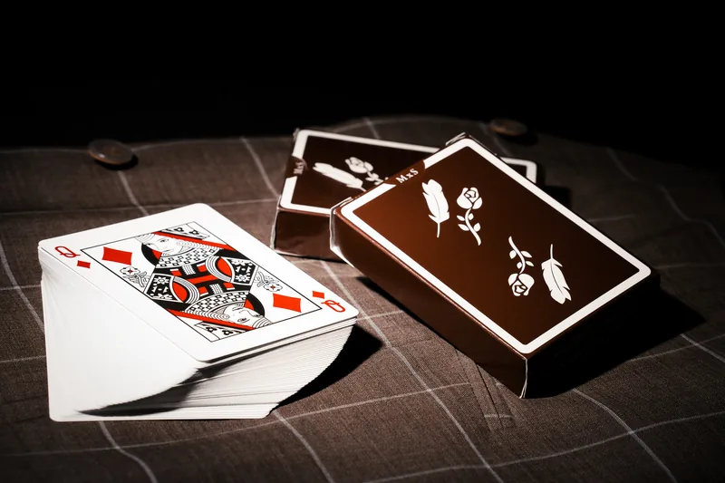 Brown Remedies Playing Cards aus Maxis Show.